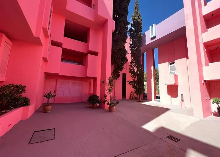 La Muralla Roja Apartamento